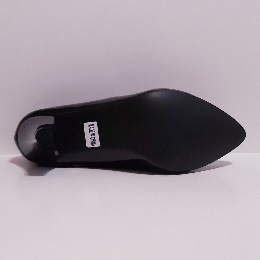 Patent leather pumps 2.5" - Picture 6 of 11